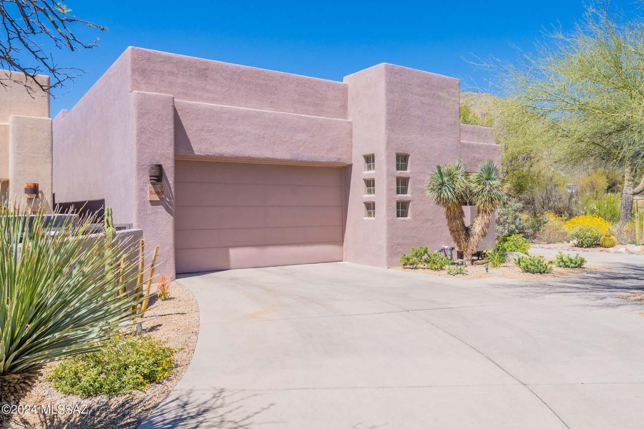 6365 N Ventana View Place