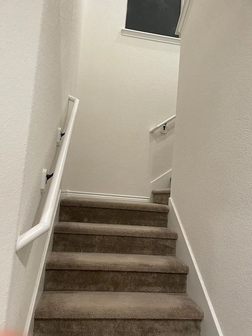 Room in 4 Bedroom Home at Eckhert Rd