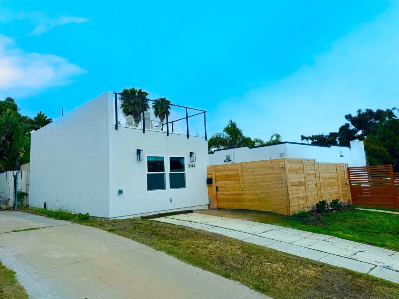 Welcome to your Contemporary Casita in the heart of Point Loma!