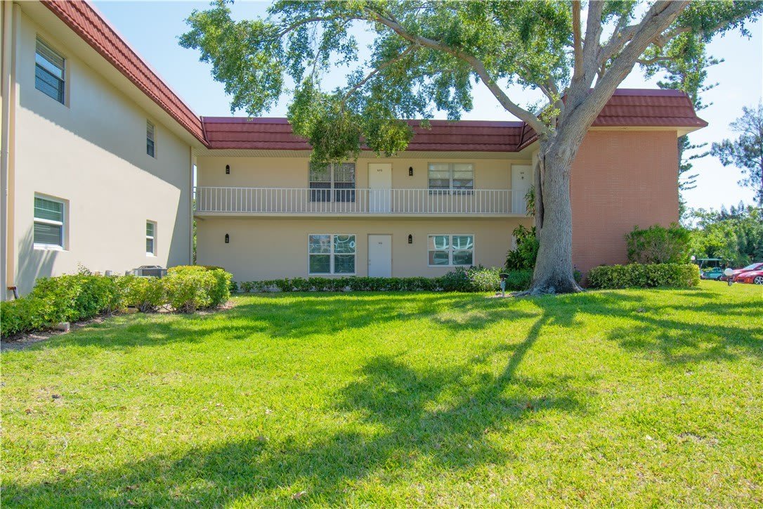 51 Woodland Drive unit: 102