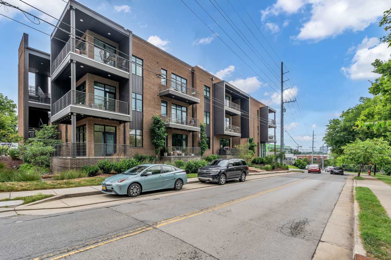 1403 Martin Street - 1