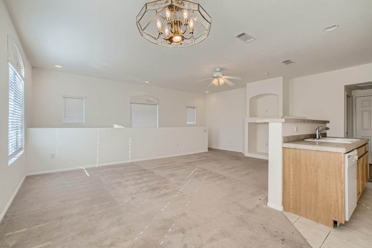 Spacious 2-Bedroom Condo for Rent in Summerlin!
