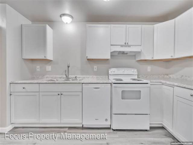 2700 Humboldt Rd. Unit E12