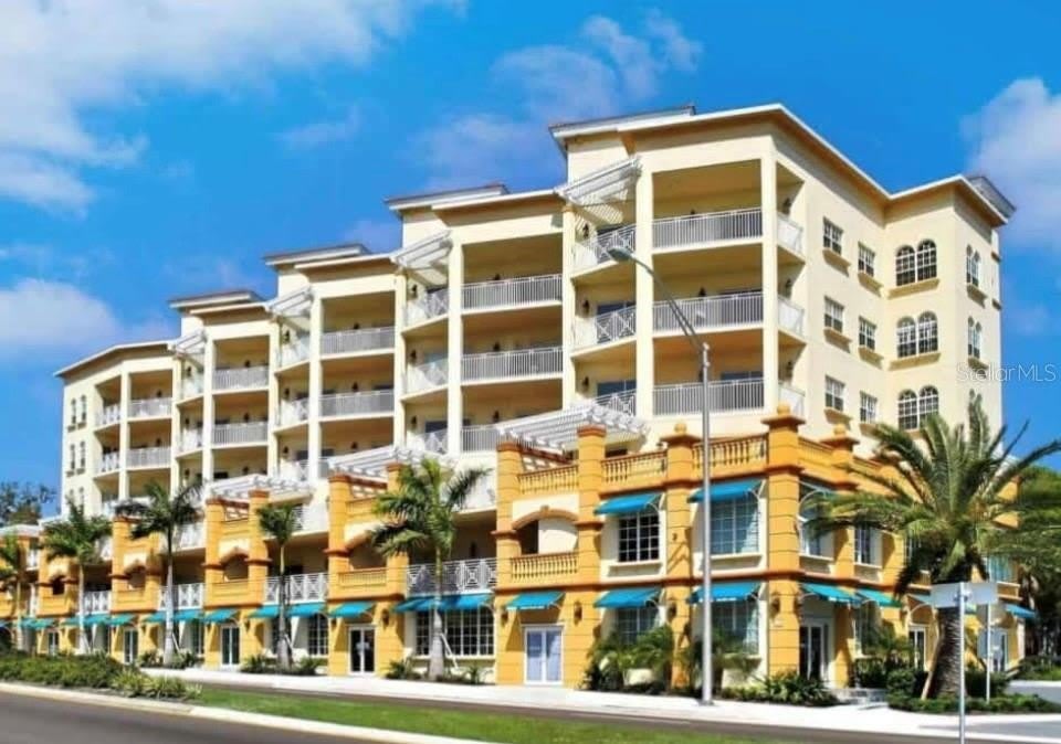 1188 N TAMIAMI TRAIL