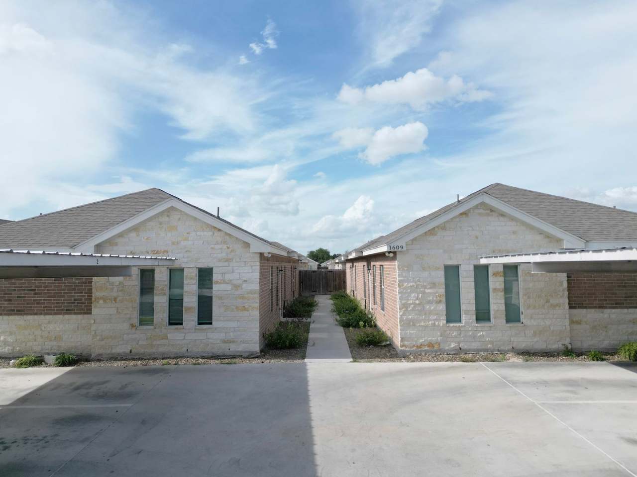 3B/2B Gated Community, Pet friendly- Edinburg TX