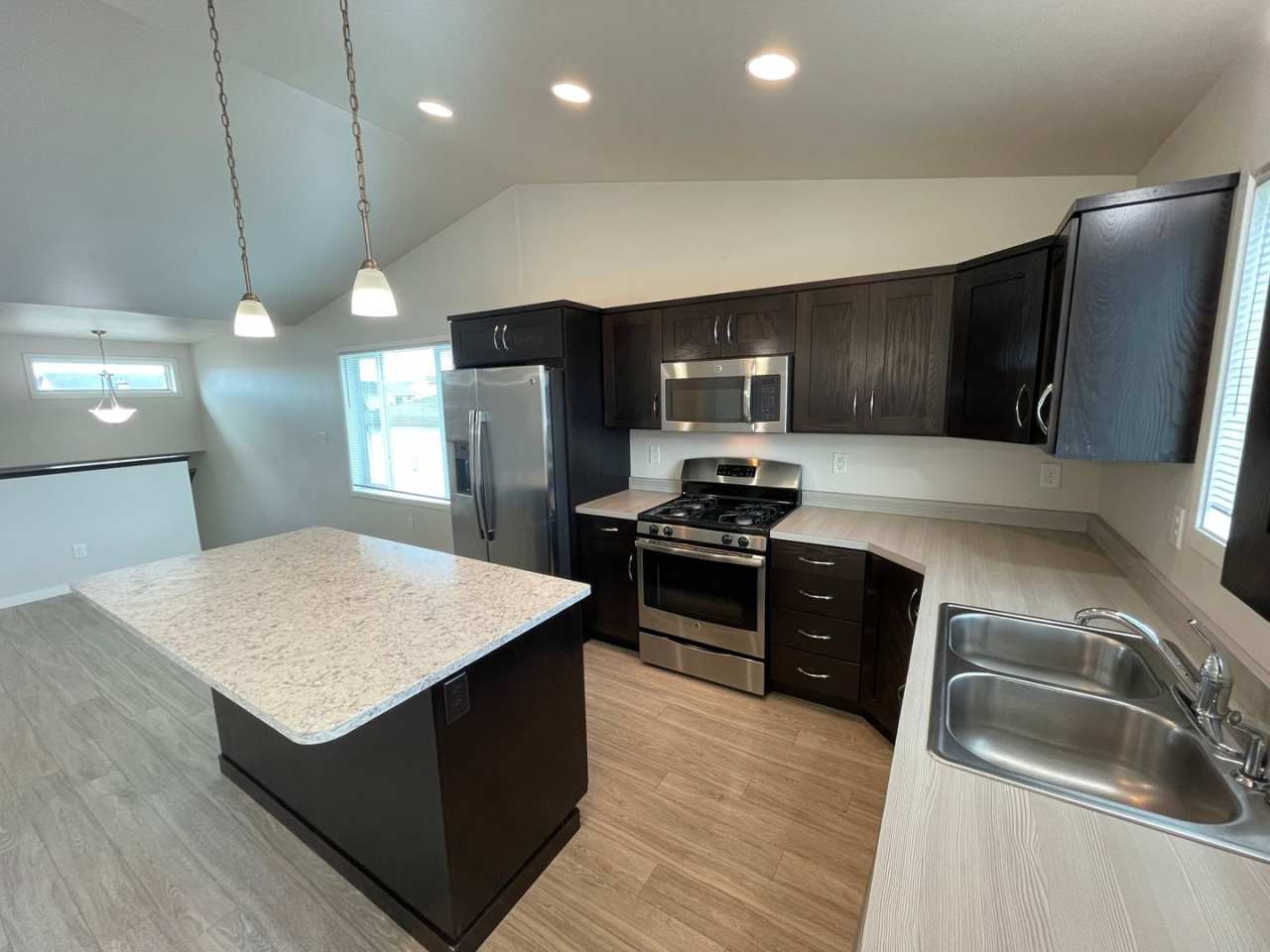 Spacious 4 bedroom, 3 bath Single Family Home located in West Fargo!