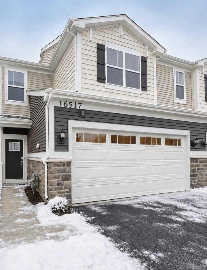 16517 W Golden Valley Lane