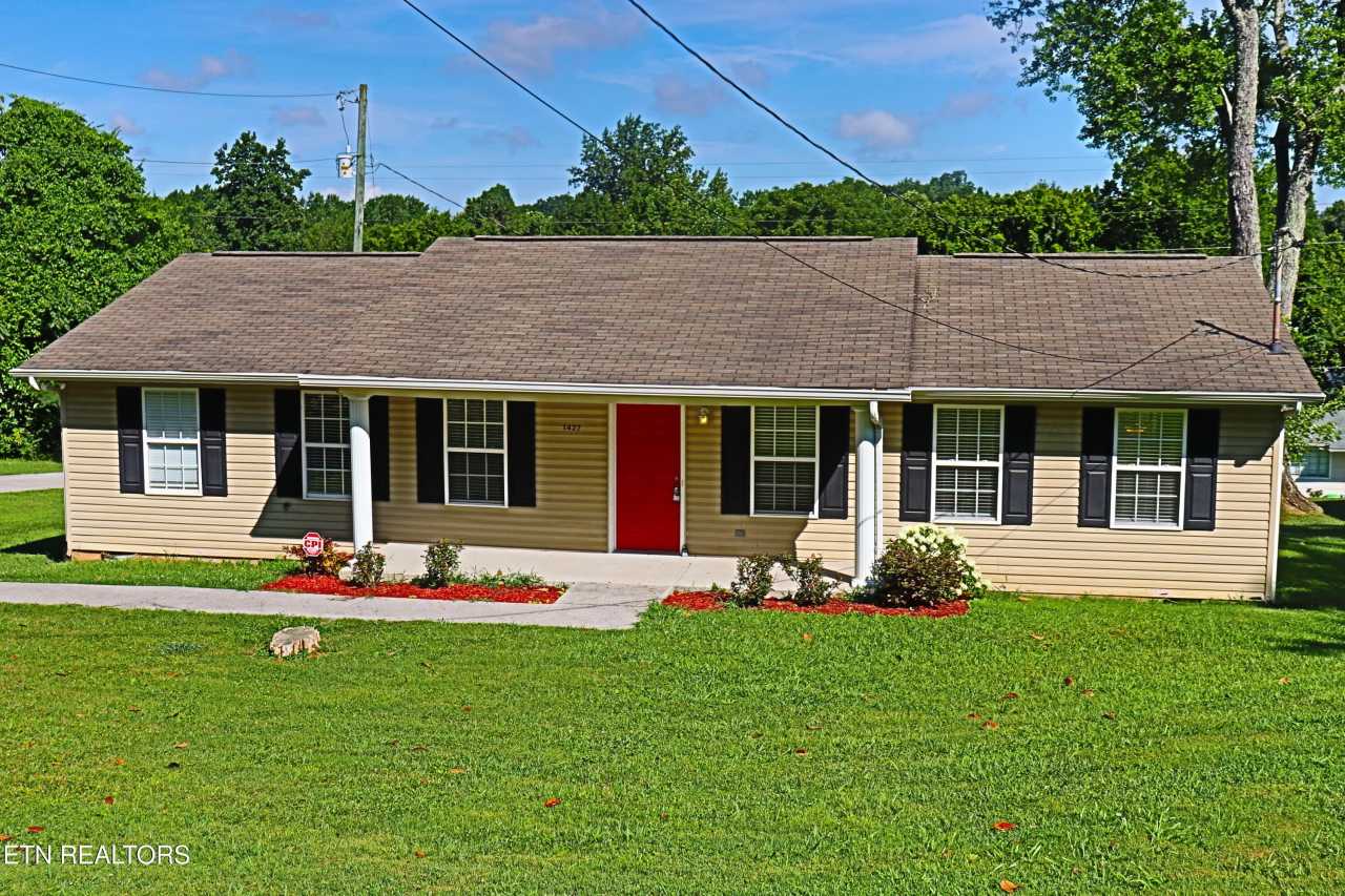 1427 NW Lantana Lane