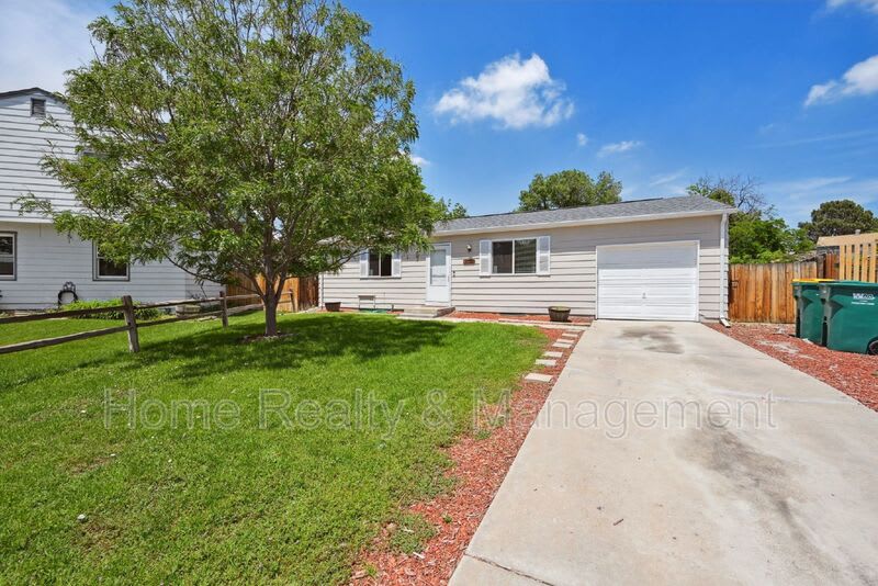 10444 Hoyt Ct