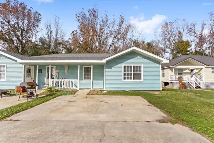 20017 Sunshine Drive