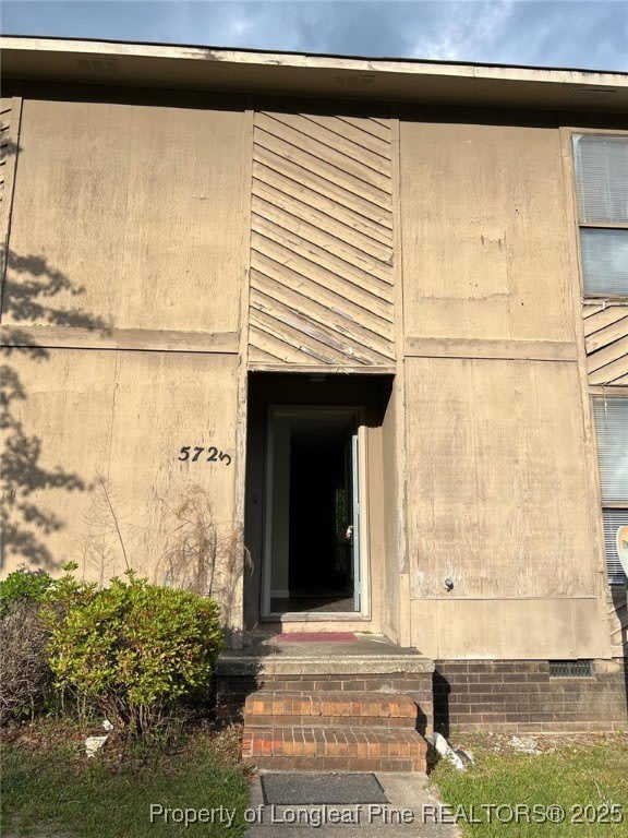 5725 Aftonshire Drive