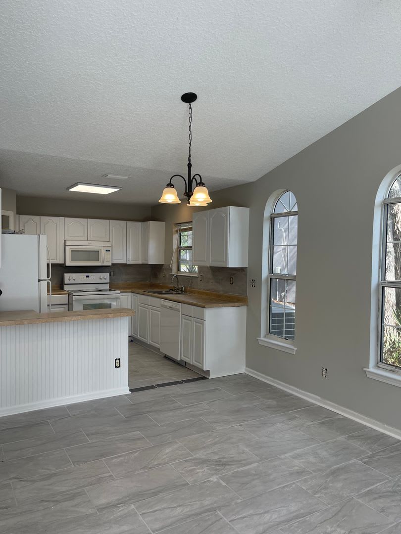 265 Windridge Dr. 3/2 Duplex in Millcrest - On the Pond