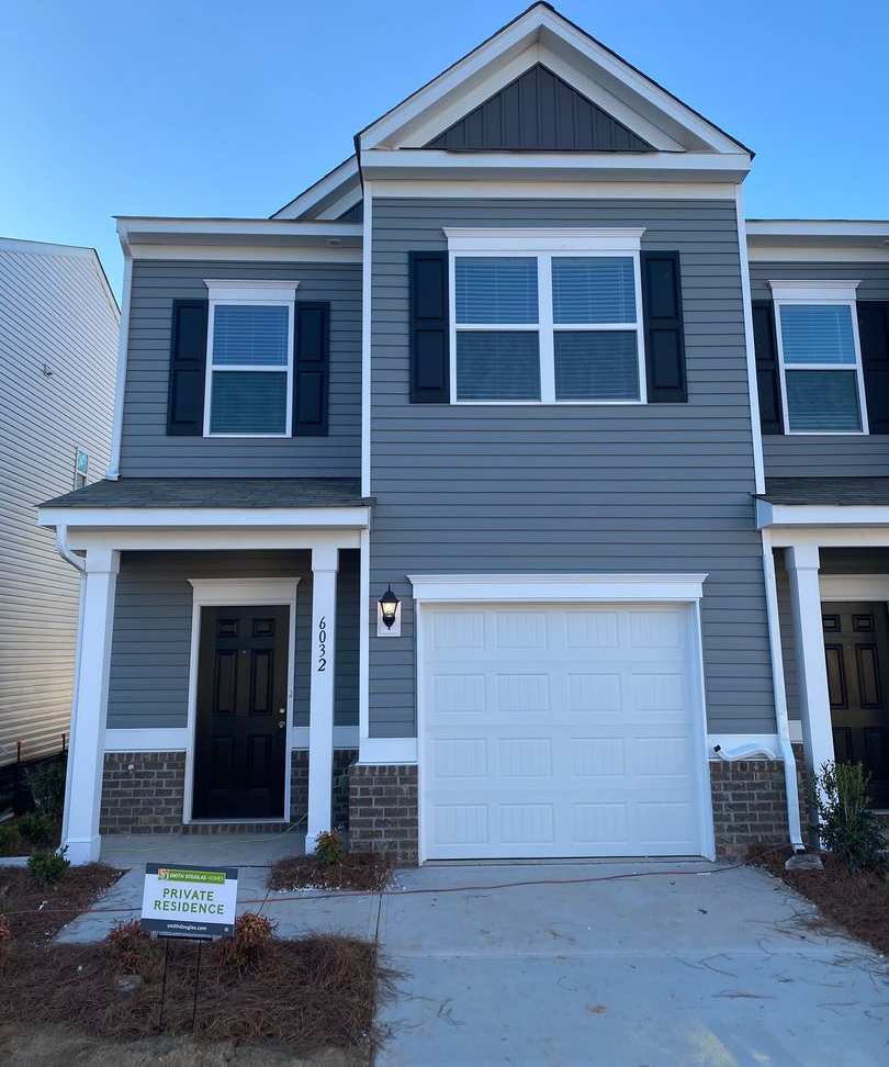 Beautiful Brand New 3 Bedroom 2.5 Bath Townhome in Hickory Glen!