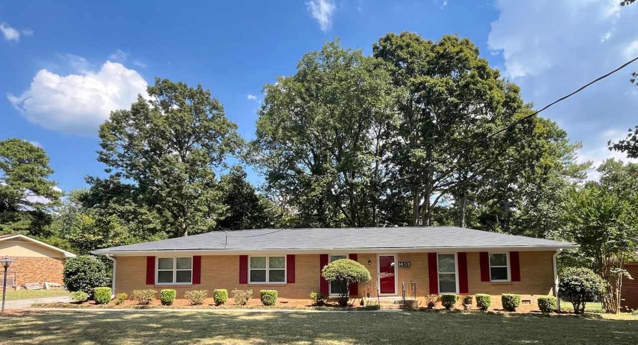 3-Bed, 2-Bath Ranch Home in Stone Mountain—AVAILABLE NOW!!