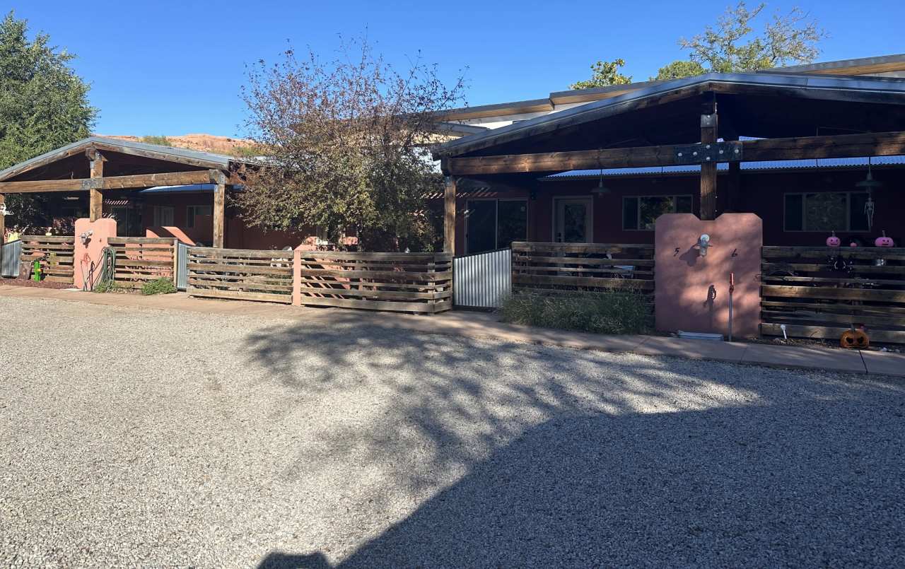 208 East 200 South - 1Suit 1-6