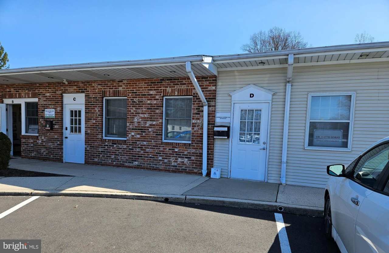 2333 WHITEHORSE MERCERVILLE Road unit: D