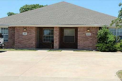 College Station, 3 Bedroom 2 Bath Duplex !!!!