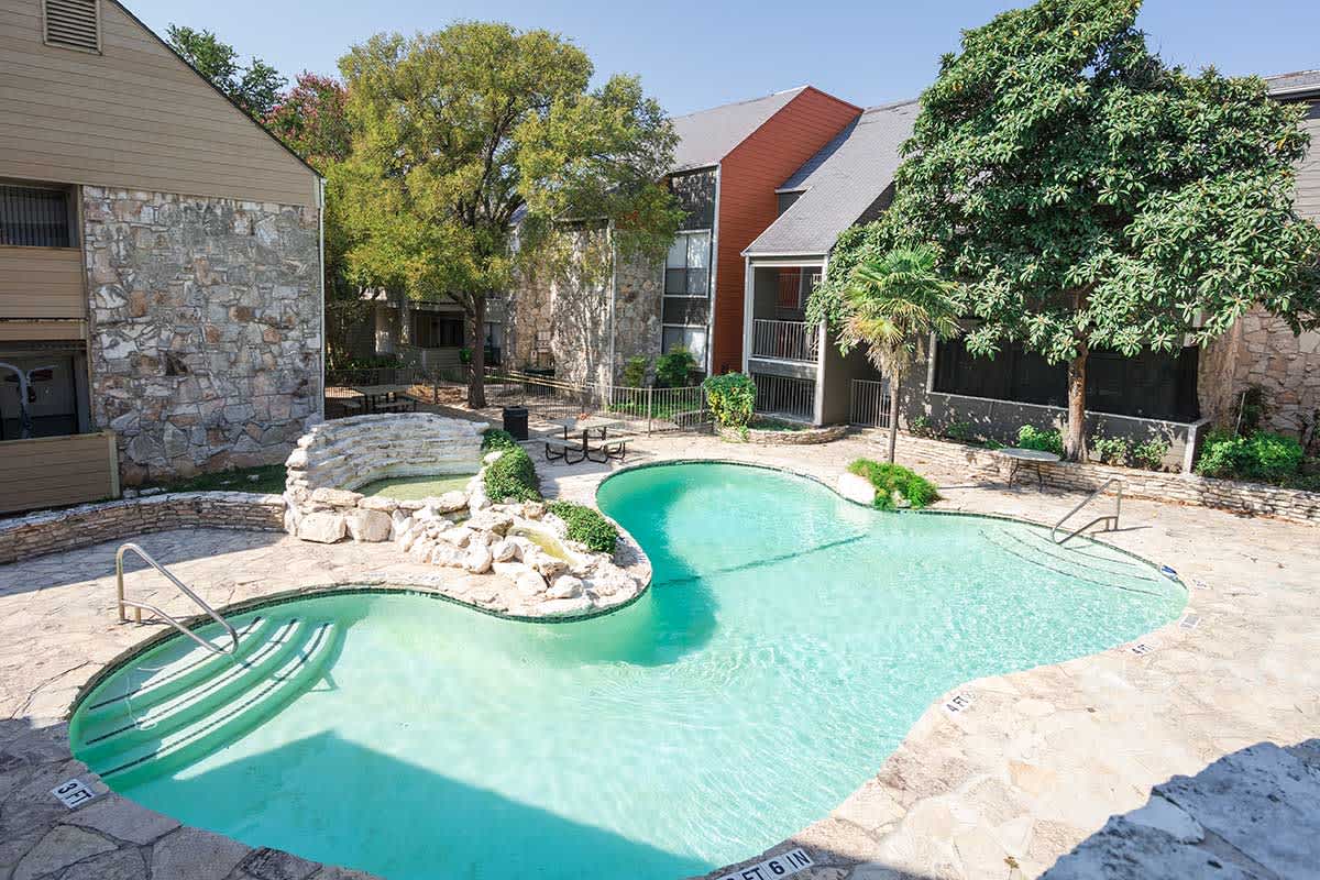 OakStone Apartment Homes