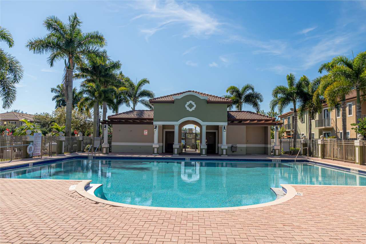 Venice at Crystal Lakes II