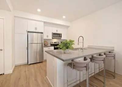 The Commodore Apartments