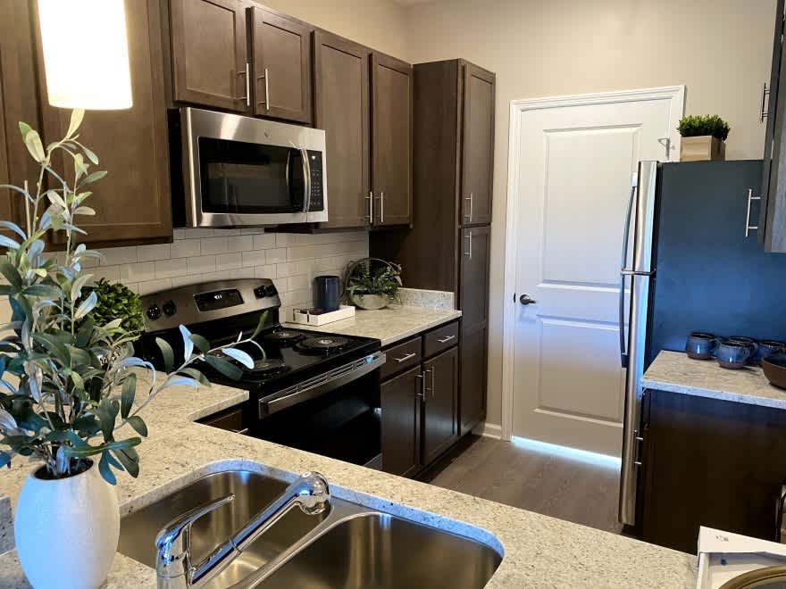 Graybrook & Graycroft Apartments