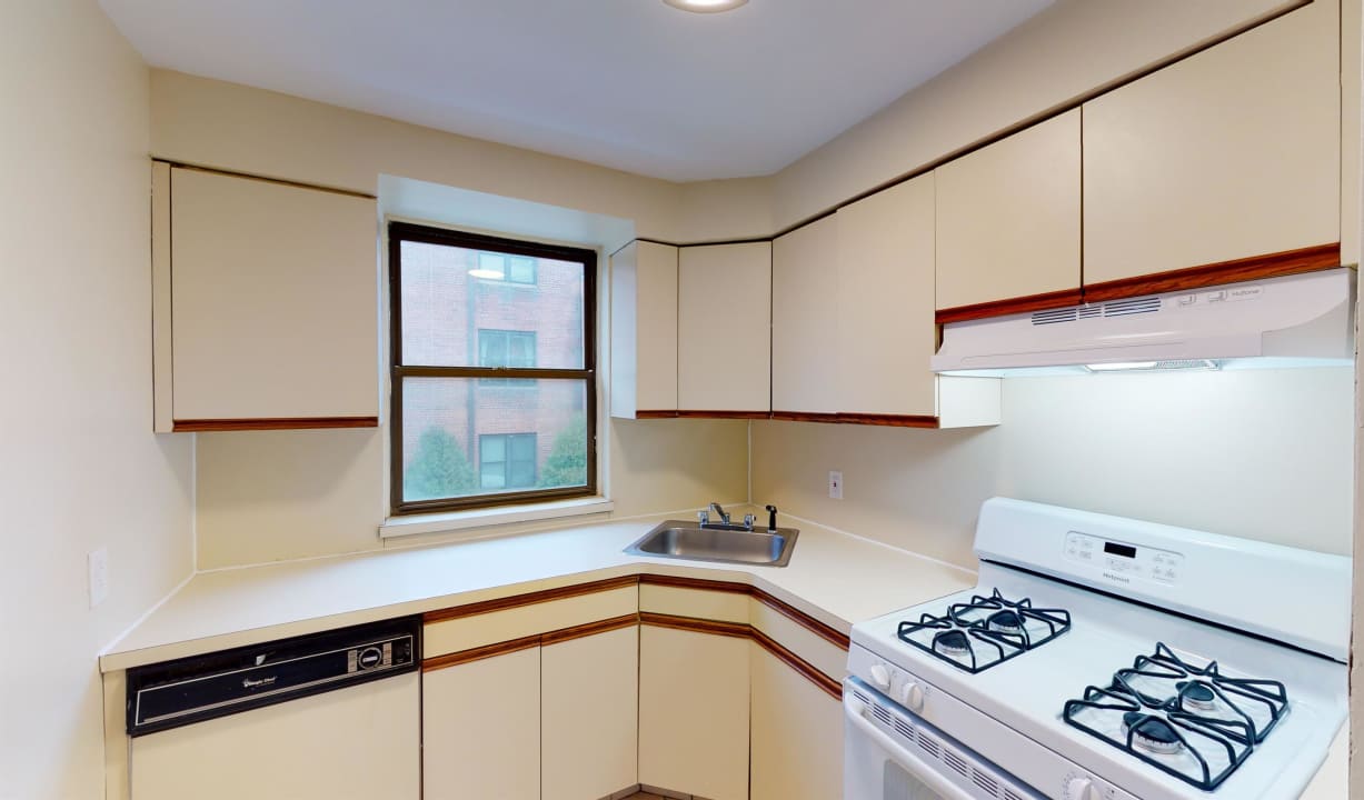 Delaware Court Apartments