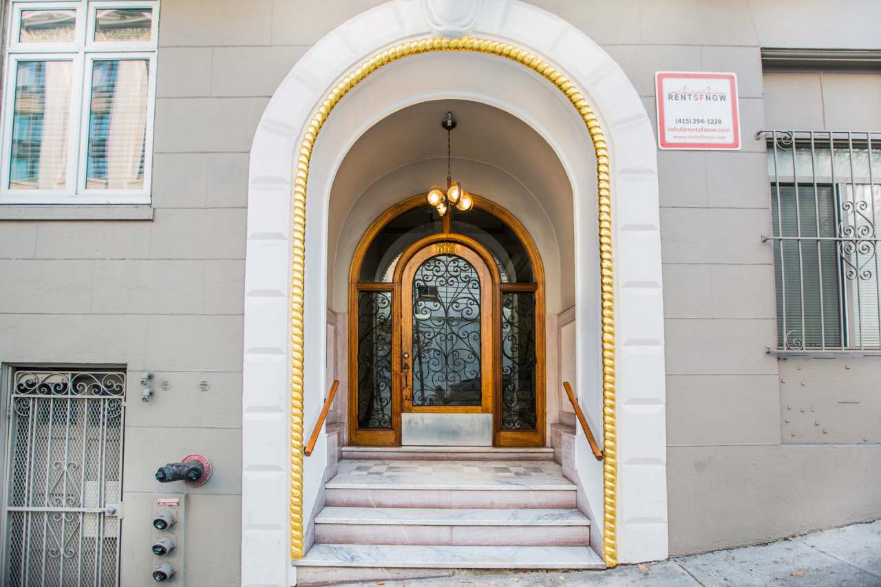 665 Pine Street