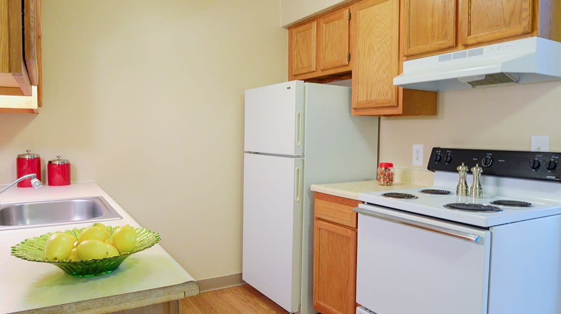 Pine Lake Apartments