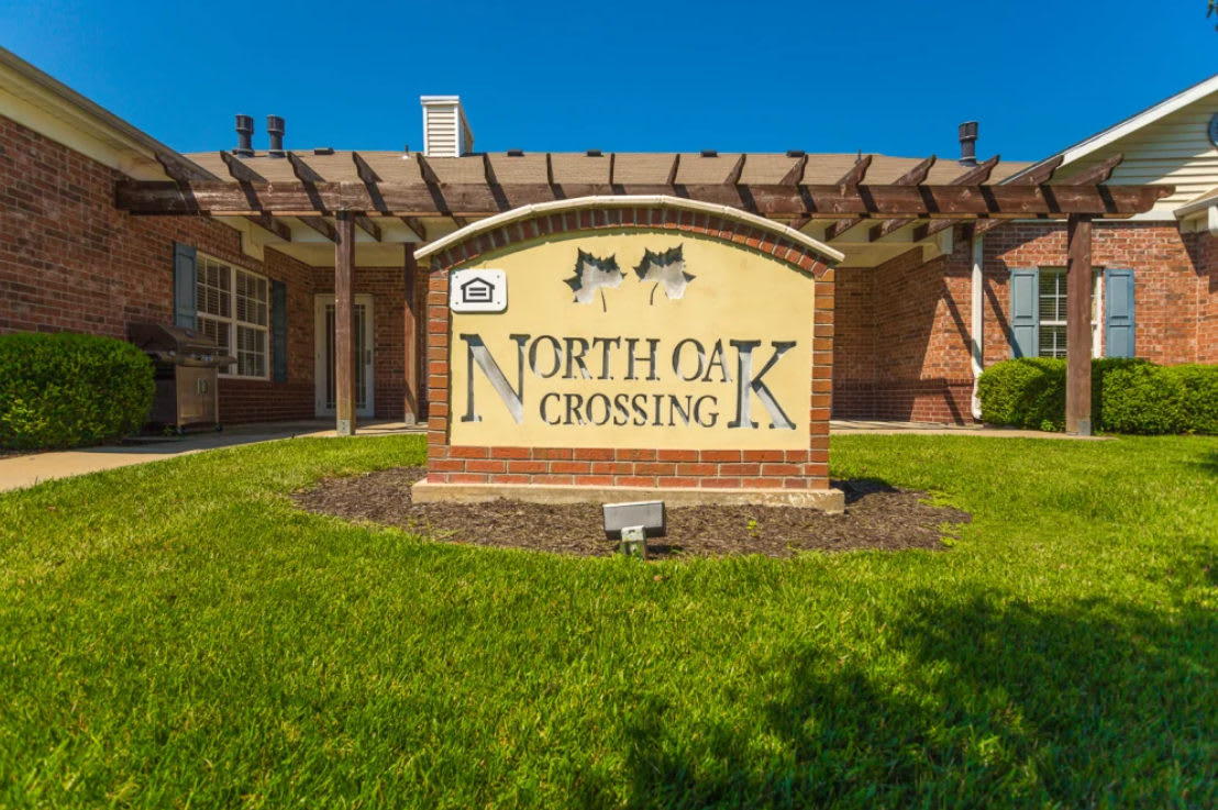 North Oak Crossing