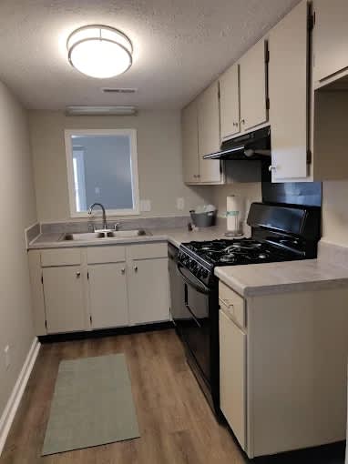 Oakdale Square Apartments