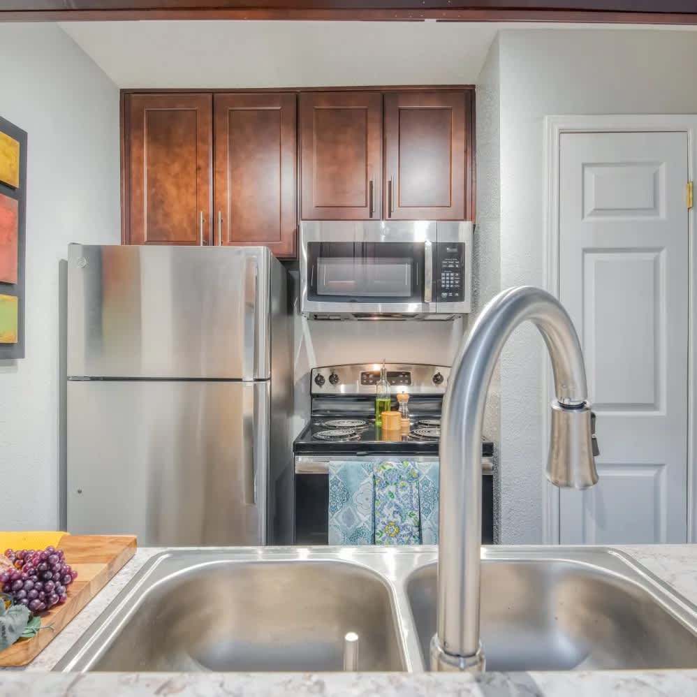 Kingswood Village Apartments