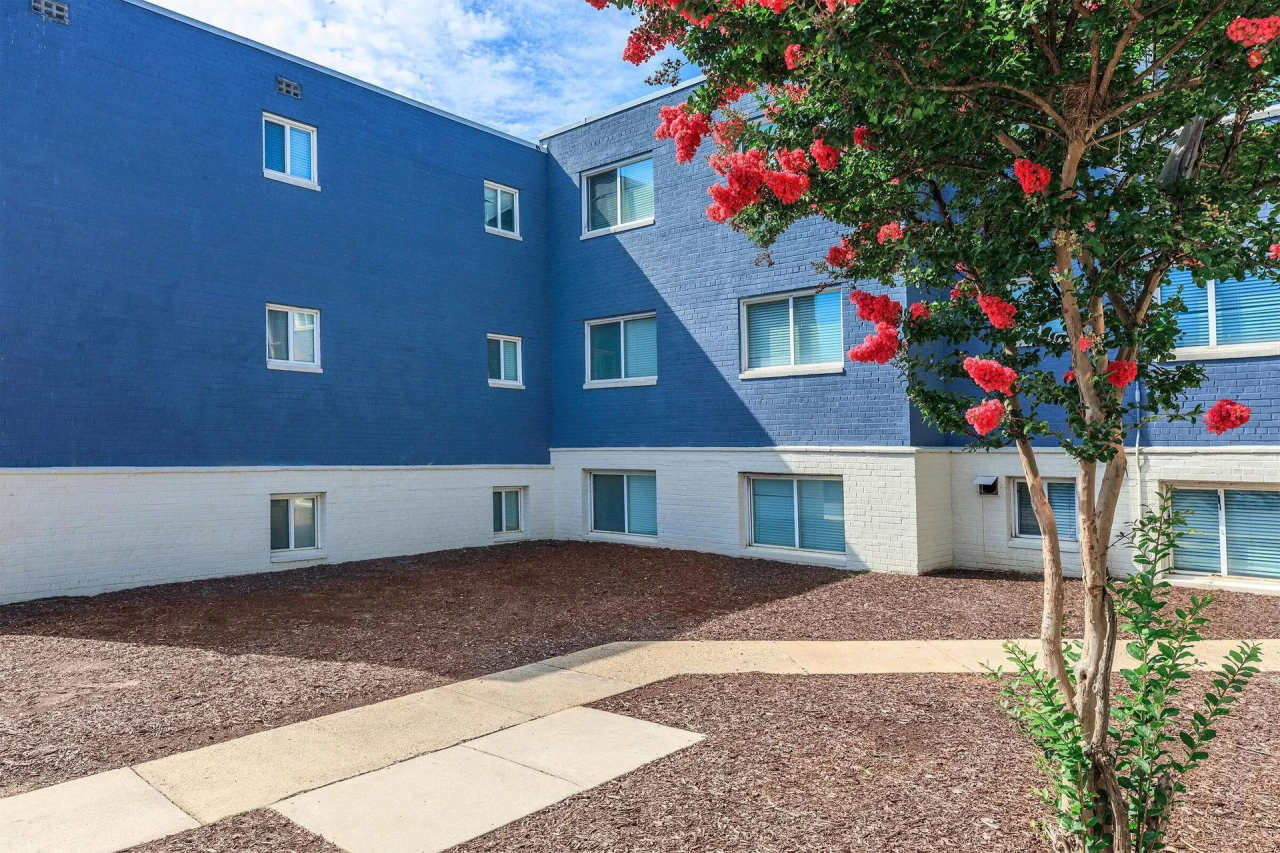 Regency Court Apartments