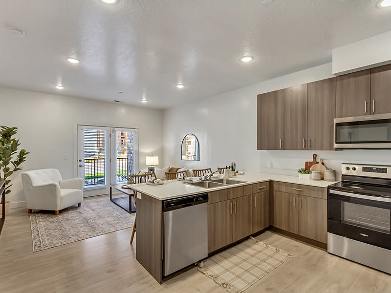 Ridgeline Parkway Apartments