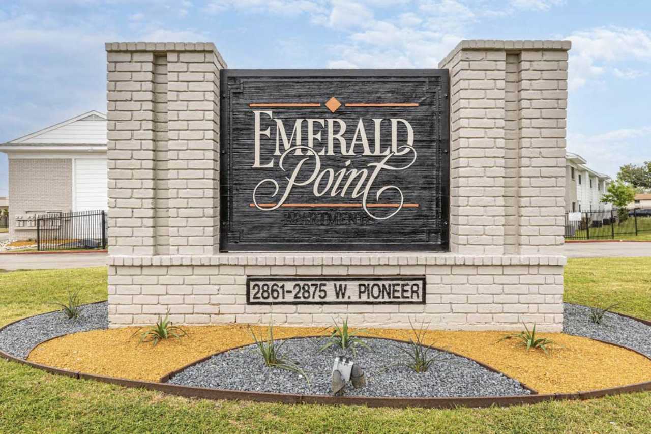 Emerald Point Apartments
