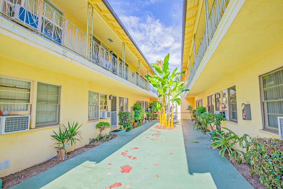 Woodman Bruin Apartments