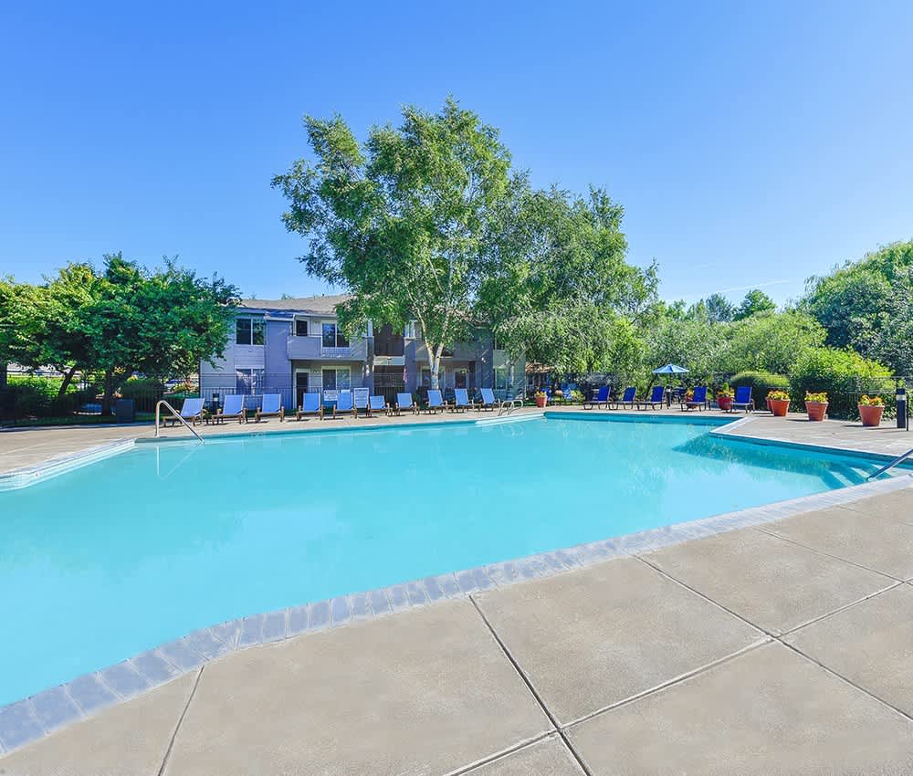 Sunfield Lakes Apartments