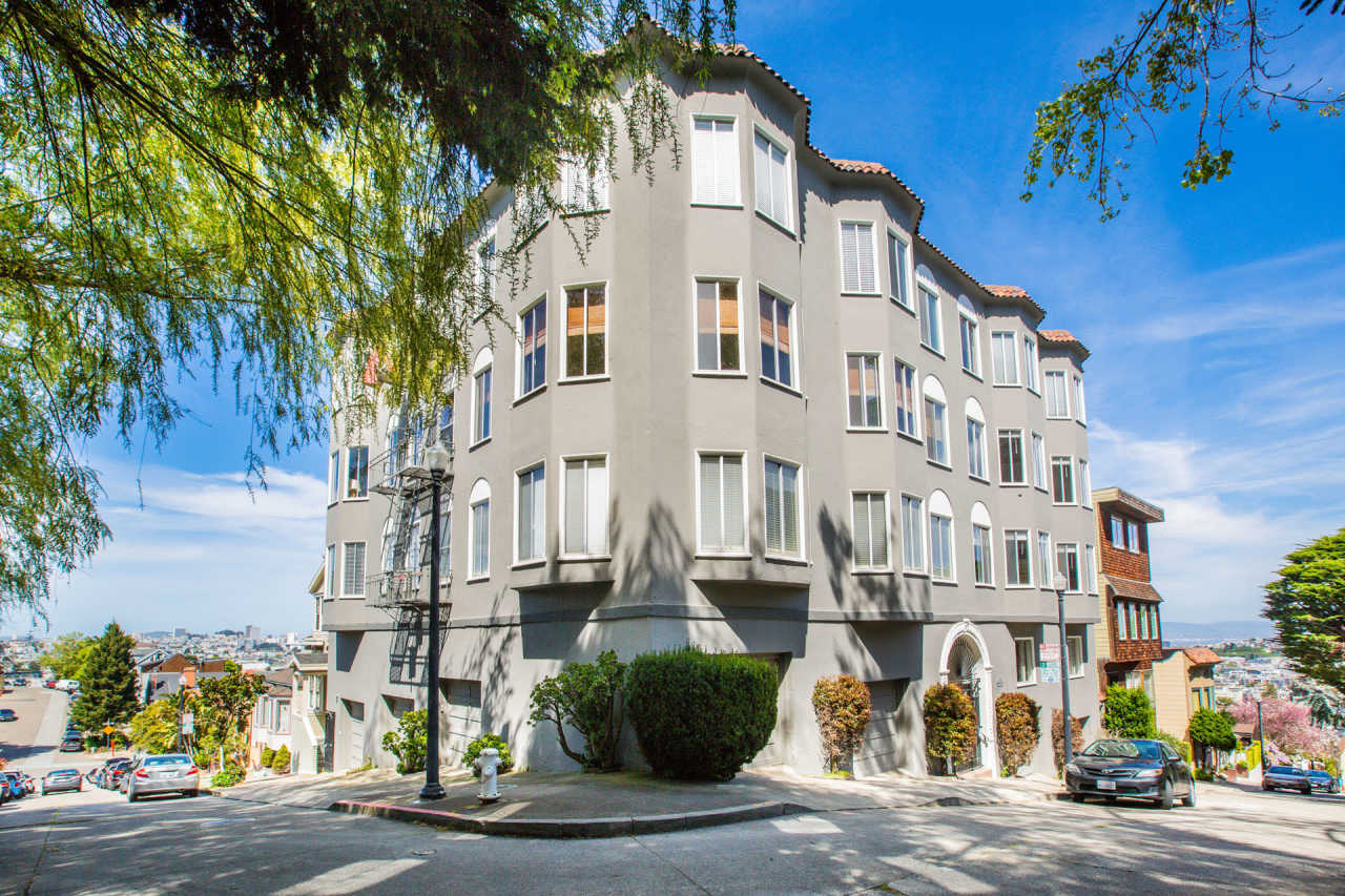 390 LIBERTY Apartments