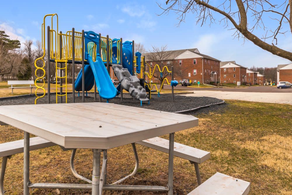 Colony Arms Apartments