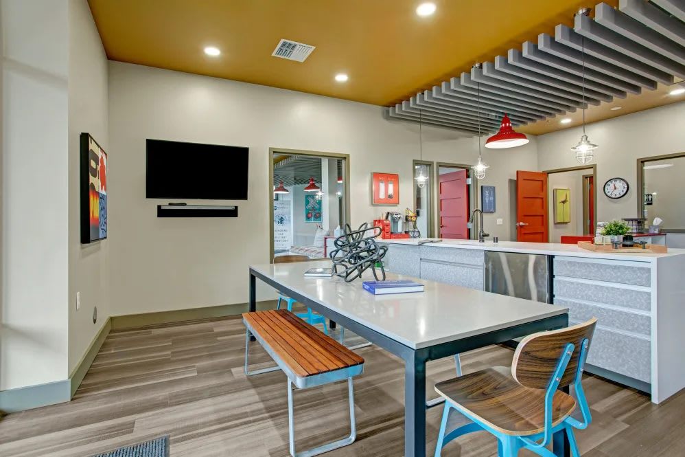 Trax at DuPont Station Apartments