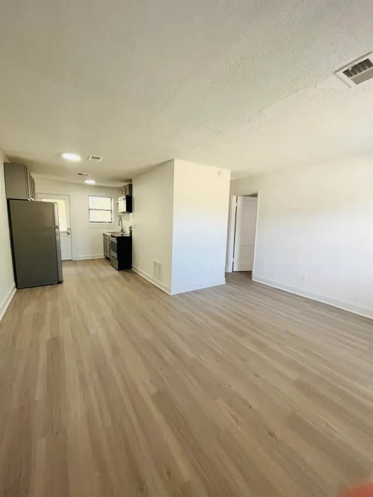 The Landings @ 237 Apartments