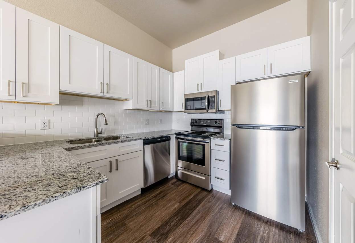 Horseshoe Apartments