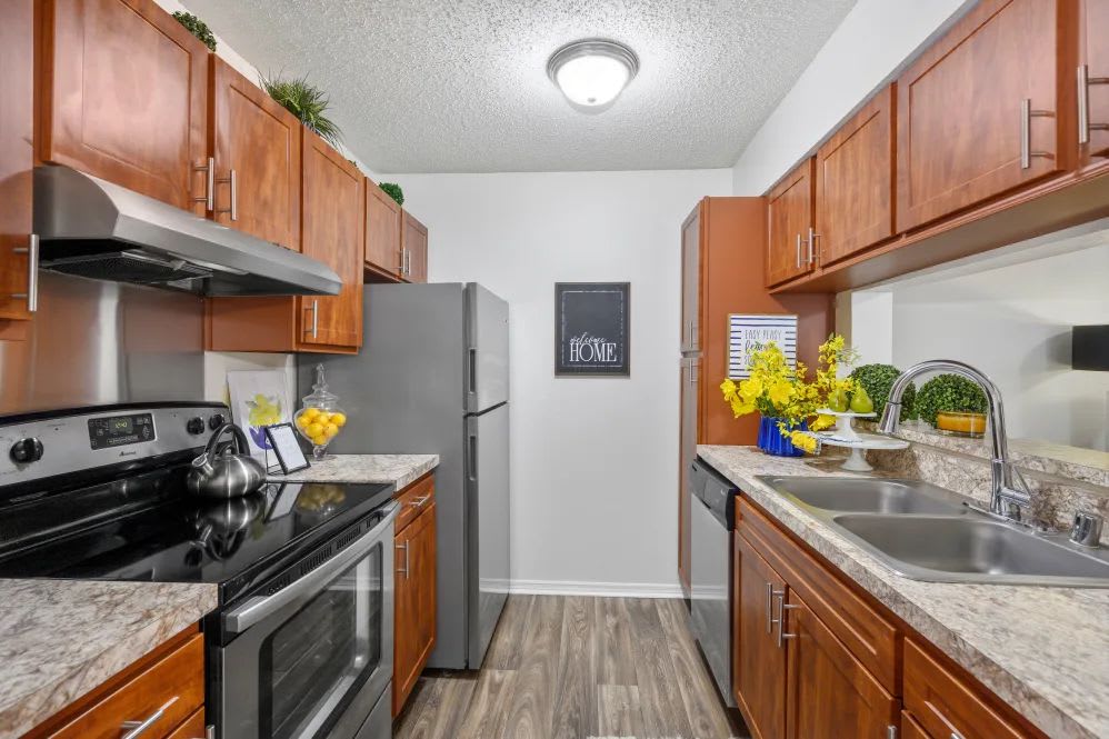 Paddock Club Apartments