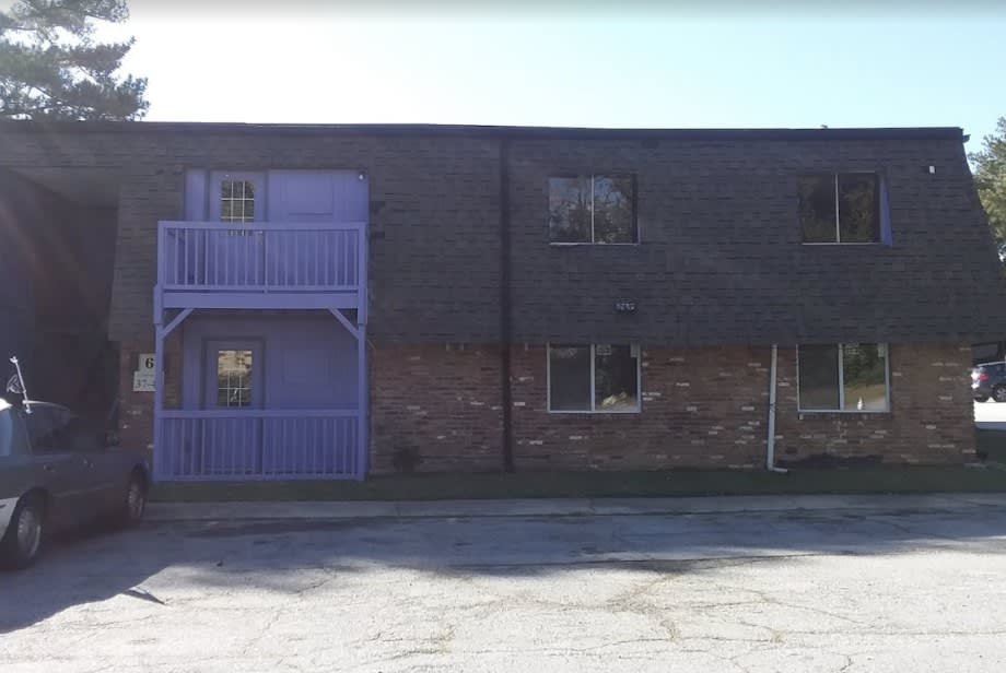 Amberwood Apartments