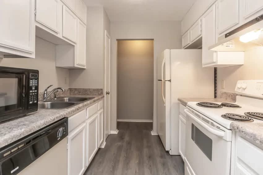 Woodland Run Apartments