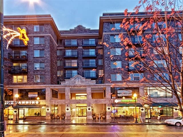 Yugo Seattle Lothlorien