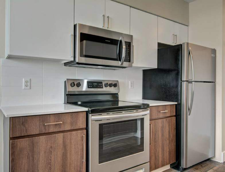 5819 Glisan Apartments