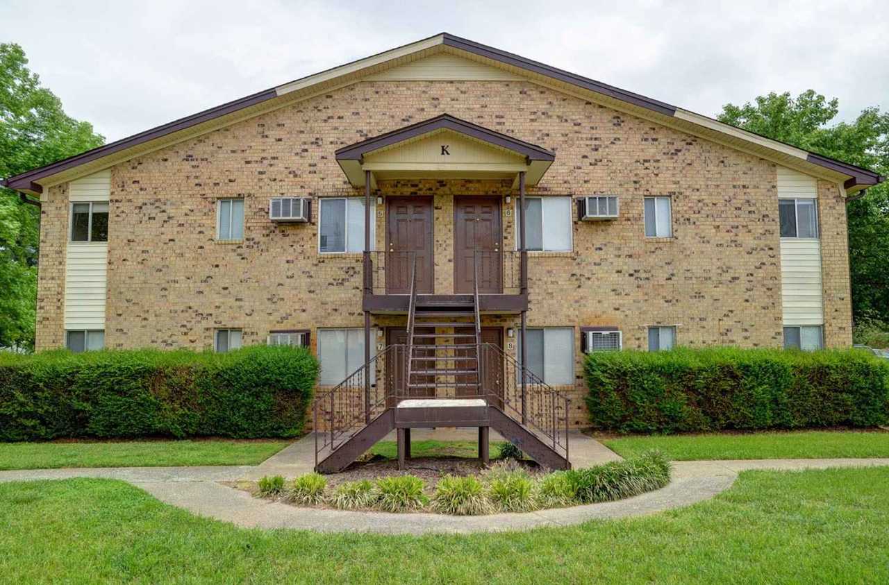 The Cove at Center Point at Oakland