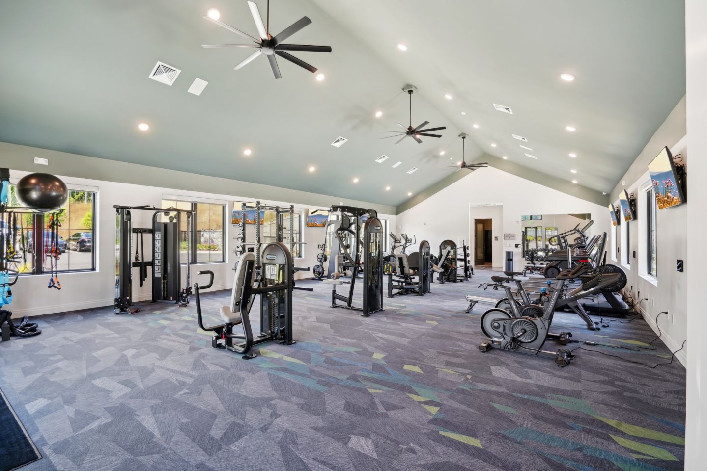 The Pullman Luxury Apartment Homes Image 61