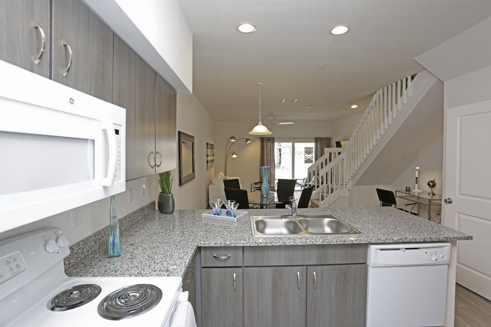 Mirage Bay Rental Townhomes Image 9