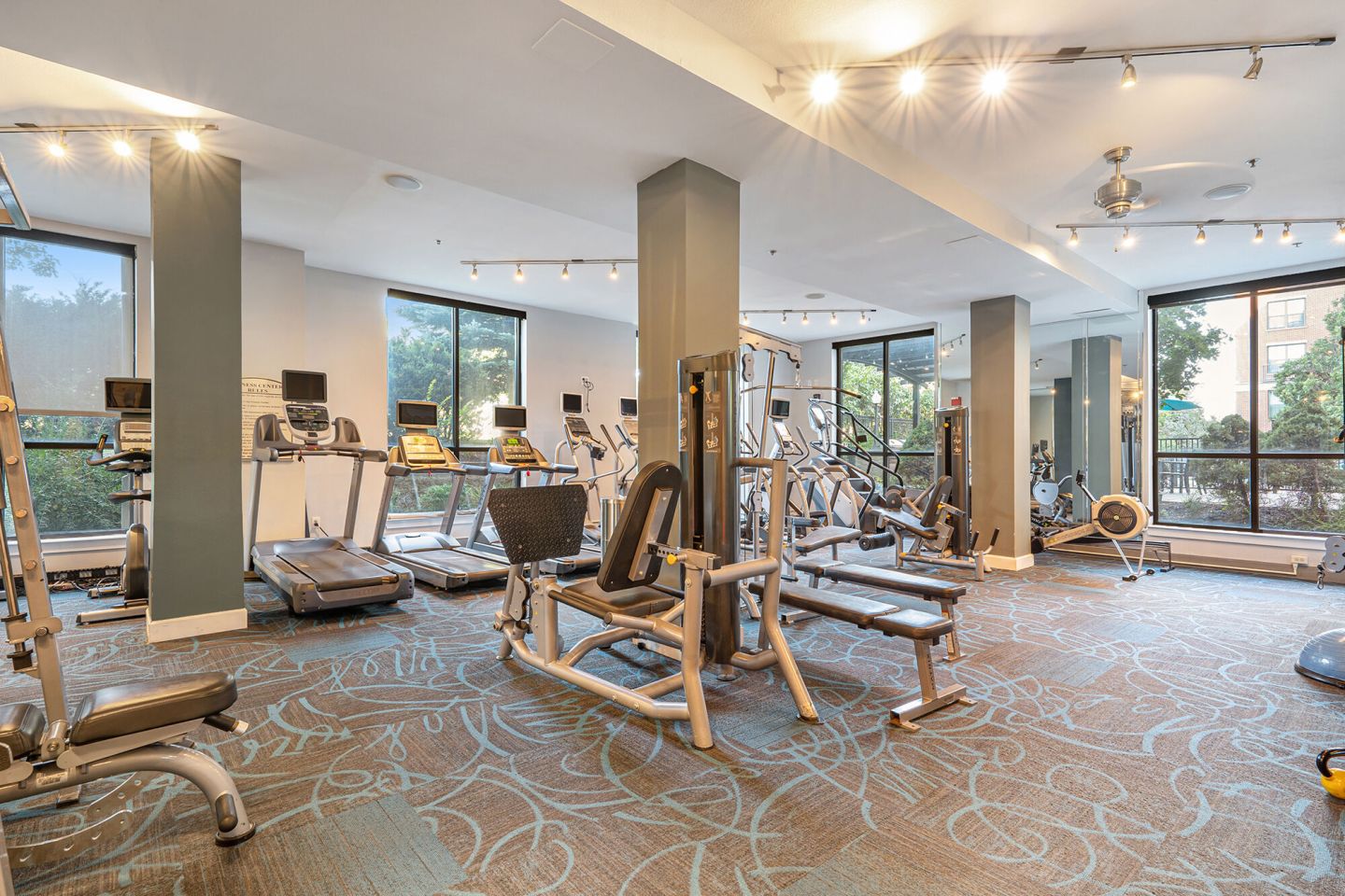 Promenade Place Image 13